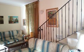 Casa Del Cedro - Cedar House